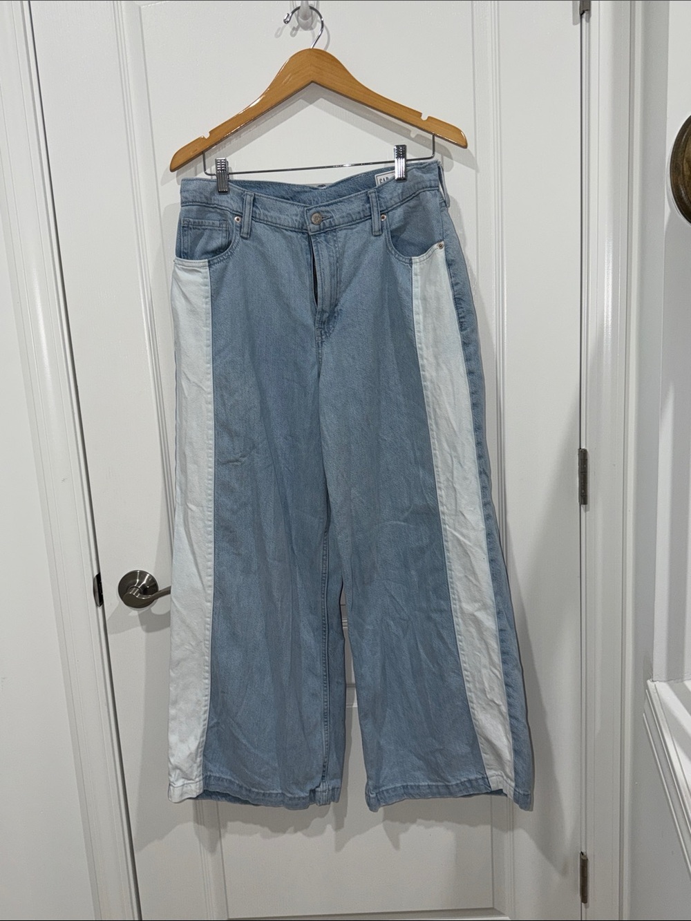 Gap baggy mid rise Wide Leg Two-Tone Light Wash Jeans - size 12